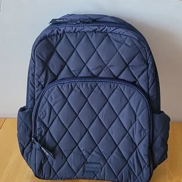 New Vera Bradley Ultralight Medium quilted Backpack in scroll navy - Picture 2 of 5